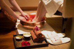 東方智啟科技APP開(kāi)發(fā)-足浴養(yǎng)生APP定制提供個(gè)性化的健康建議和服務(wù)